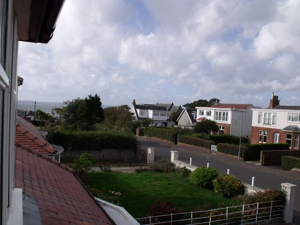 Whin Park Guest House Largs Exteriér fotografie