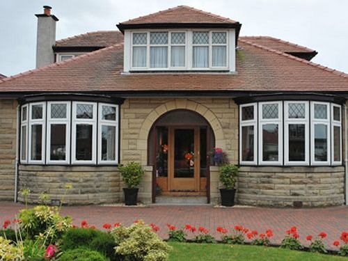 Whin Park Guest House Largs Exteriér fotografie